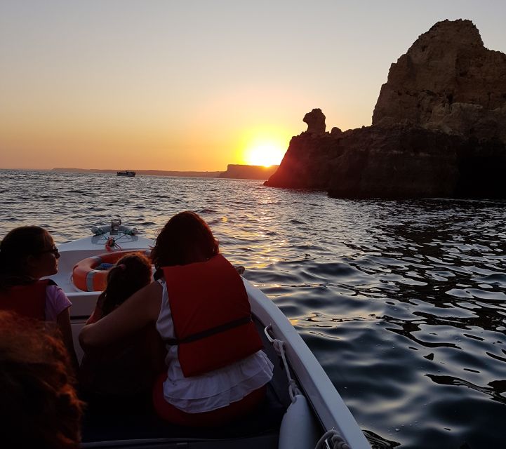 Lagos: Guided Ponta da Piedade Sunset Boat Tour - Why Ponta da Piedade works so well at sunset