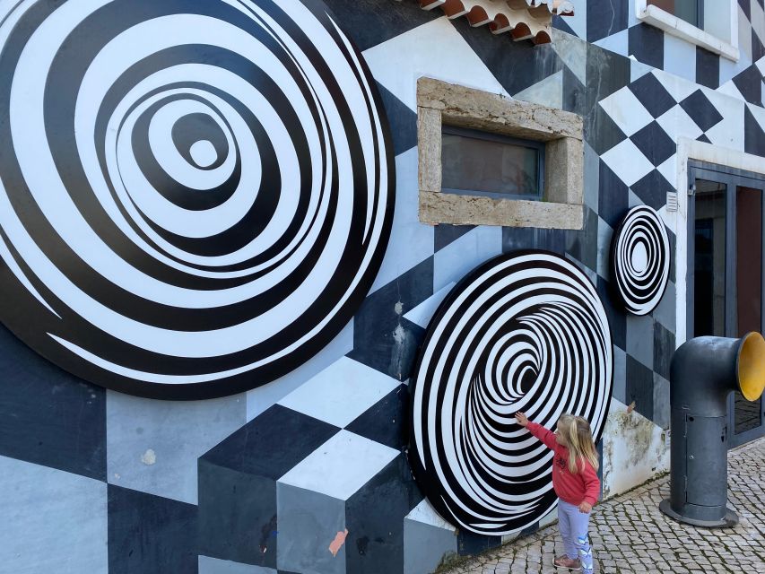 Lagos: Guided Walking Tour with Brodie from Australia - Finishing above Praia da Batata