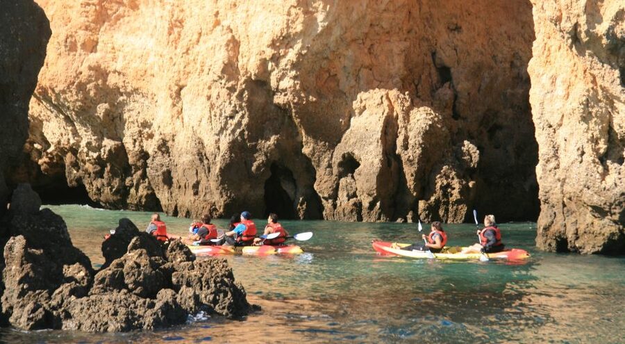 Lagos: Kayaking Tour - Who gets the most from this 135-minute trip