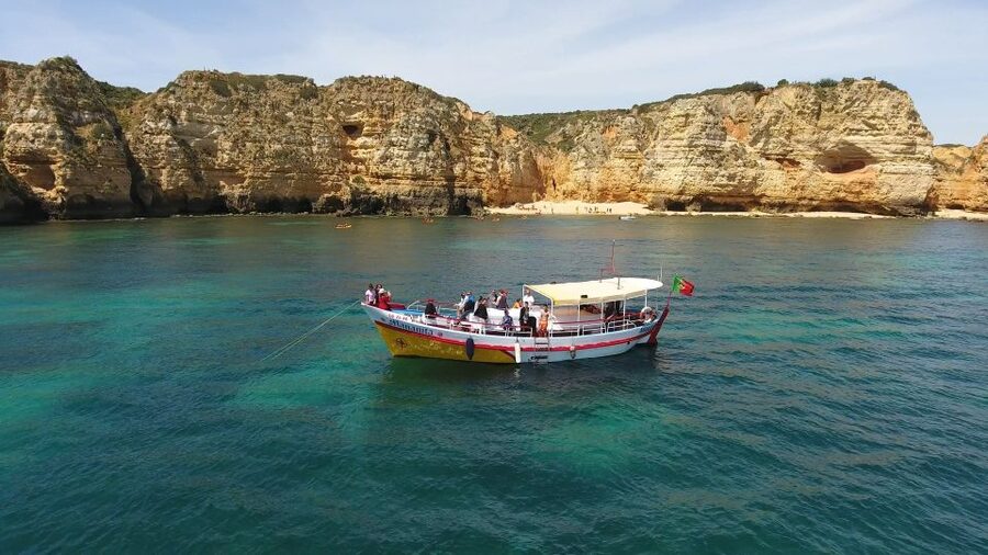 Lagos: Ponta da Piedade Cave and Coastal Tour - The cruise toward Praia da Porto de Mos
