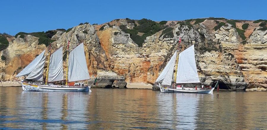Lagos: Ponta Piedade Sail & Caves Cruise w/Portuguese Tapas - Two ways to see Ponta da Piedade