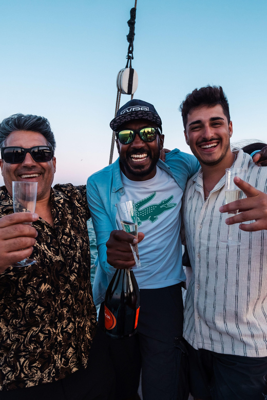 Lagos: Sunset Sail aboard a Traditional Boat with Prosecco - Leaving Lagos Marina as the day cools