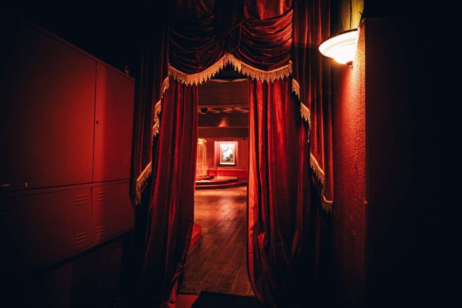 Lisboa - A Morte do Corvo, new immersive theatre, not spoken - Is the 44 Dollar Price Good Value?
