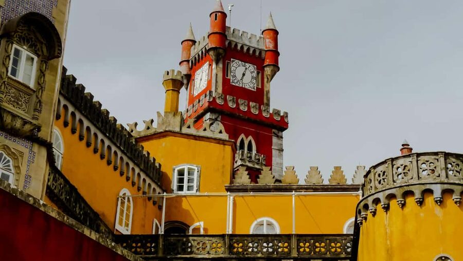 Lisboa: Sintra, Pena Palace, Cabo da Roca Coast and Cascais - Who will enjoy this day trip most