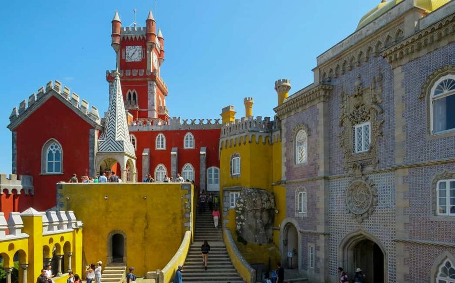 Lisboa: Sintra, Pena Palace, Cabo da Roca Coast and Cascais - Sintra: sweets, royal summer life, and mountain views