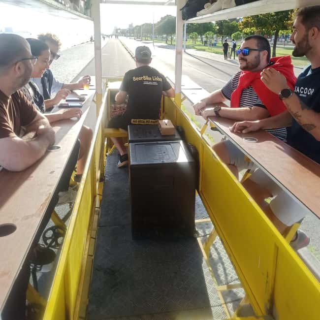 Lisbon: 1-Hour Beer or Sangria Bike Sightseeing Tour - A one-hour ride through Lisbon’s Belém district