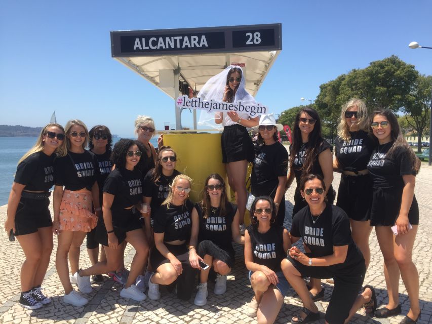 Lisbon: 1-Hour Beer or Sangria Bike Sightseeing Tour - How the bike feels for a group of 18