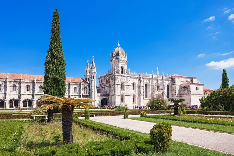 Lisbon: 1-or 2-Day Hop-On Hop-Off Bus Tour - Belém Tower, Jerónimos, and the Tagus