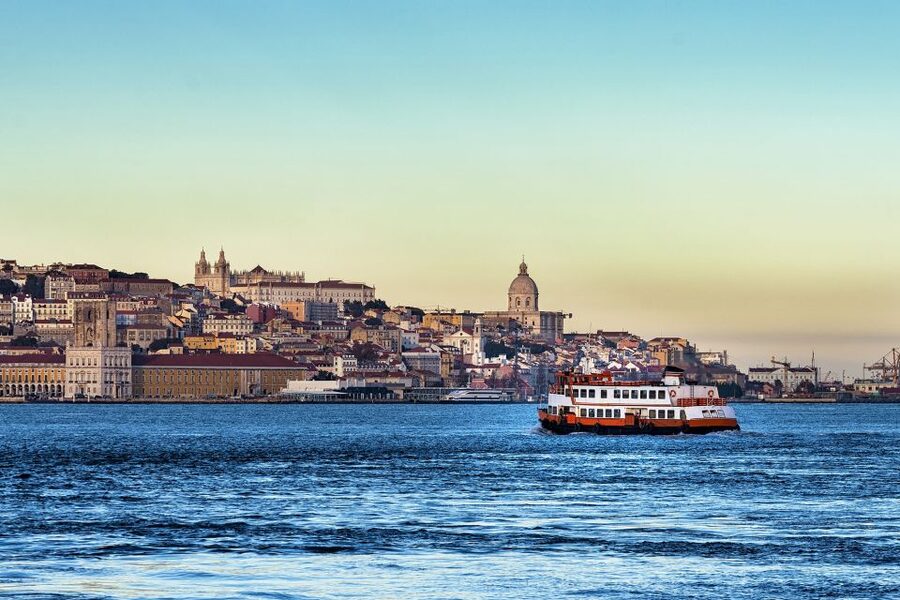 Lisbon 2-Hour River Cruise - Passing the Discoveries Monument and Belém Tower