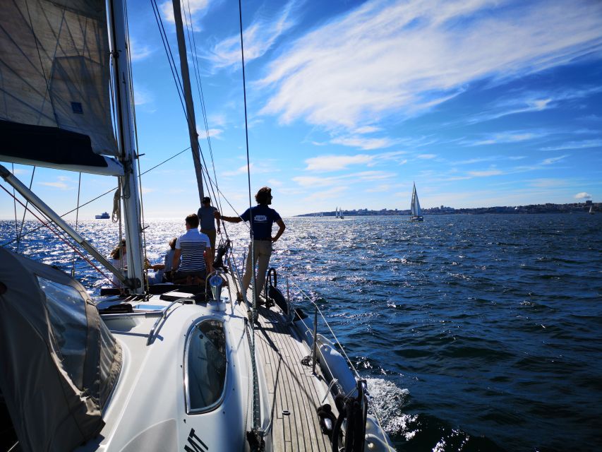 Lisbon: 2-Hour Sailing Yacht Cruise & Guided Tour w/2 drinks - Why Lisbon looks better from the Tagus