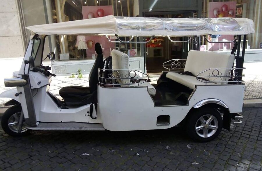 Lisbon: 3-Hour Sightseeing Tour by Tuk-Tuk - Key points at a glance