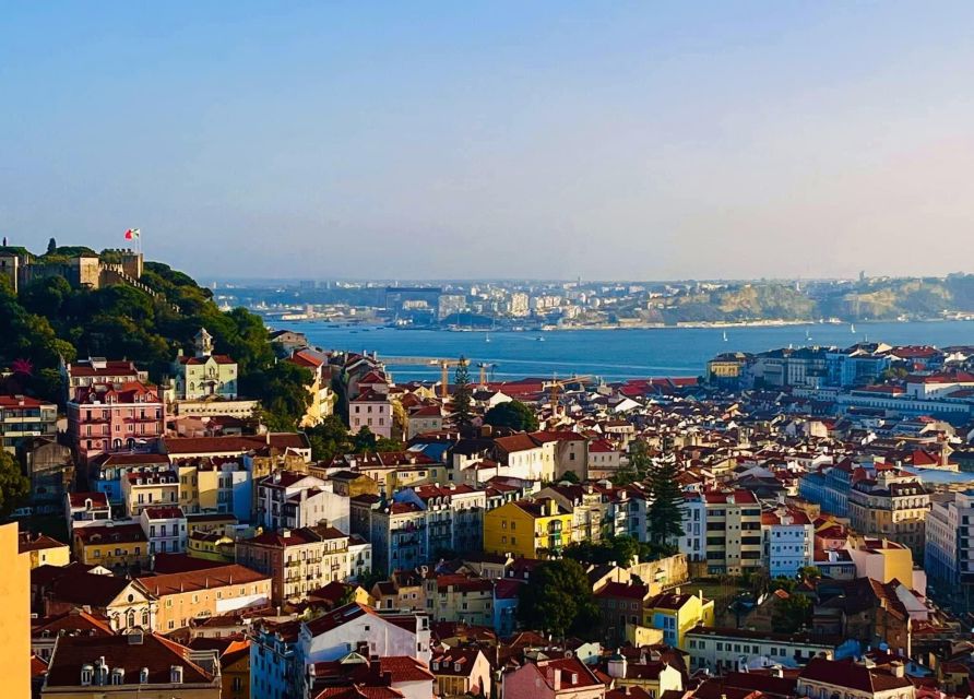 Lisbon: 3-Hour Sightseeing Tour by Tuk-Tuk - Graça and the city’s high viewpoints