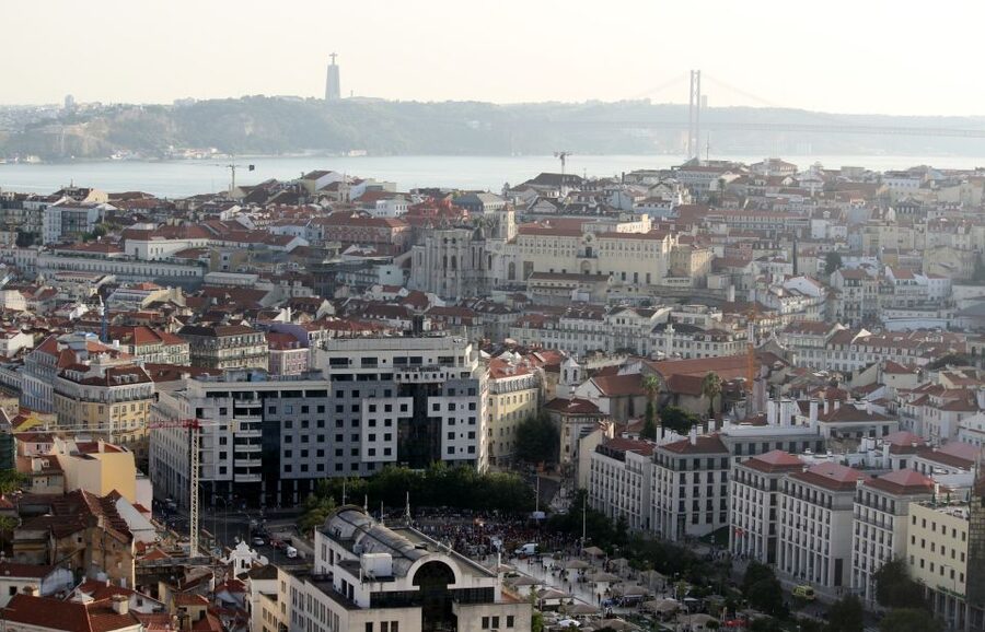 Lisbon: 3-Hour Tour by E-Bike - Castelo de São Jorge and Portas do Sol