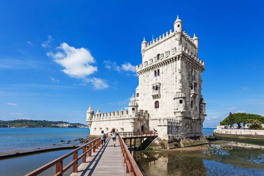 Lisbon: 3-in-1 Hop-On Hop-Off Bus and Tram Tours - Using the public Yellow Carris trams