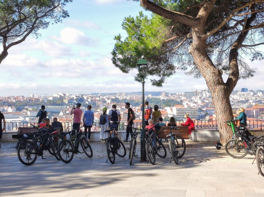 Lisbon: 7 Hills Panoramic Guided Tour by E-Bike - What the four-hour pace feels like