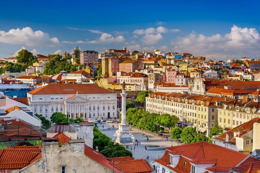 Lisbon: Alfama, Bairro Alto and Downtown Walking Tour - The 28 tram and Lisbon’s steep streets