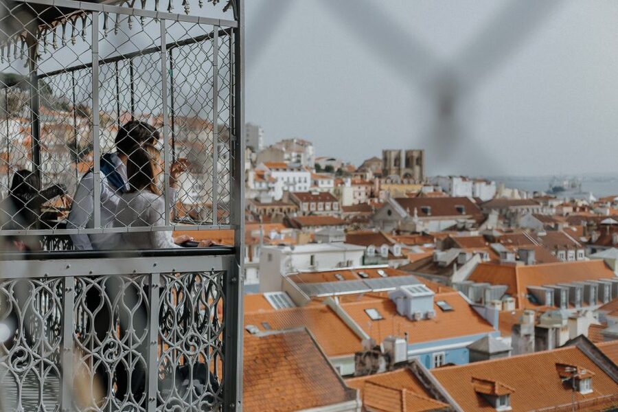 Lisbon: Alfama, Bairro Alto and Downtown Walking Tour - Baixa’s baroque streets and grand facades