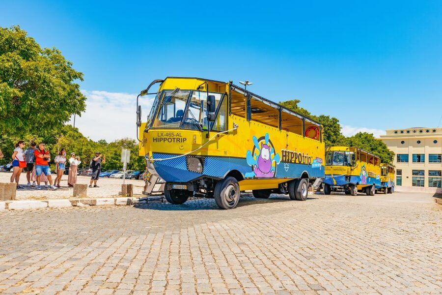 Lisbon: Amphibious Sightseeing Tour - Starting beneath the 25th of April Bridge