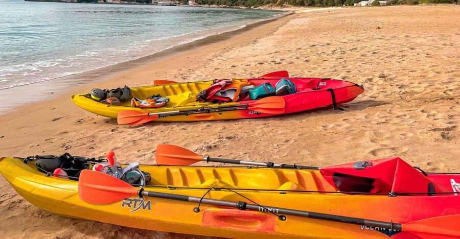 Lisbon: Arrábida Kayak and Coasteering Adventure Tour - Why Arrábida makes such a good day trip from Lisbon
