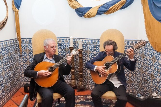 Lisbon: Authentic Fado Show, Dinner and Night Tour - Dinner in a typical Fado restaurant