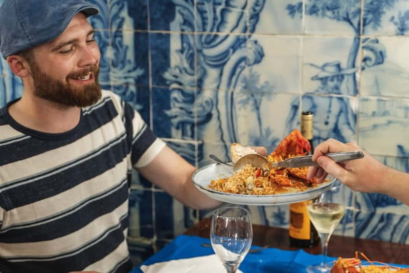 Lisbon: Baixa Food Walking Tour with Drinks - Passing Alfama without turning this into a full sightseeing tour