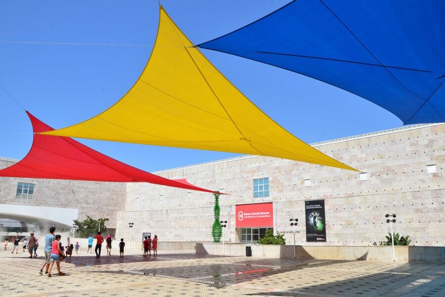 Lisbon: Boat Tour Ticket and Hop-on Hop-off 48-Hour Bus. - Who gets the most from this experience?