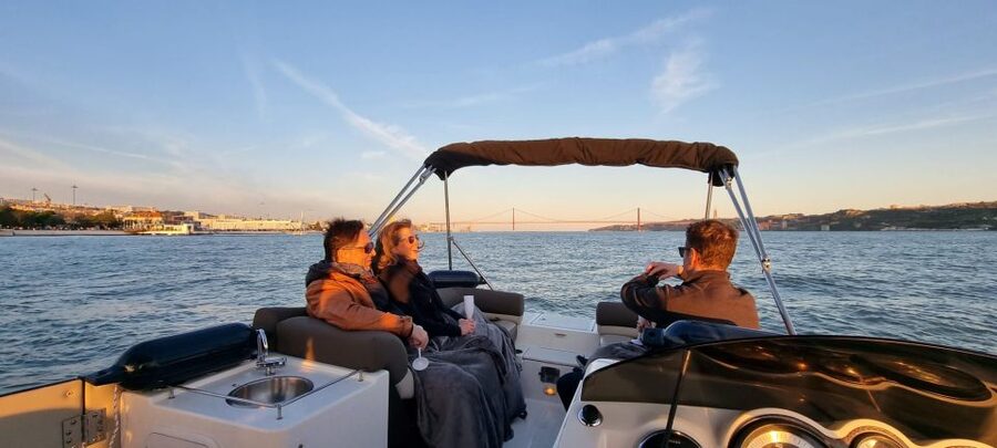 Lisbon: Boat Tour with Champagne - Lisbon begins at Belém Marina