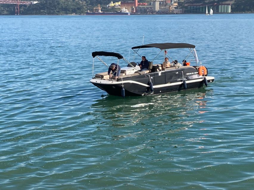 Lisbon: Boat Tour with Champagne - Belém Tower and the Champalimaud Foundation