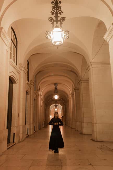 Lisbon by Night: Guided Walking Tour - The Unholy Secrets - Into Alfama, where the tone grows more intimate
