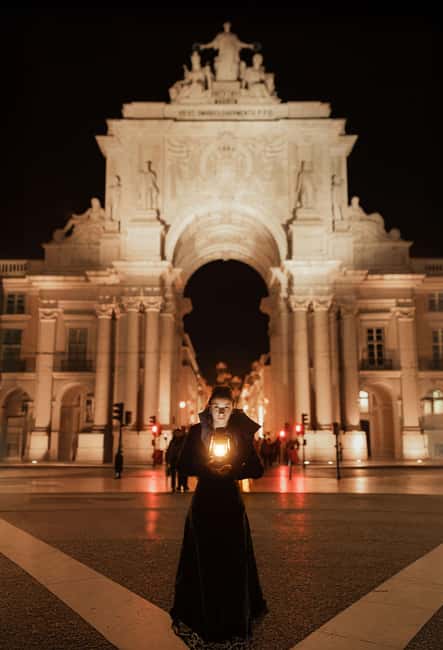 Lisbon by Night: Guided Walking Tour - The Unholy Secrets - Storytelling instead of a standard history lecture