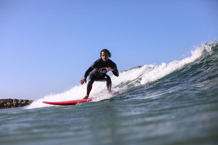 Lisbon: Capafórnia Surf Experience - Languages, access, and practical planning