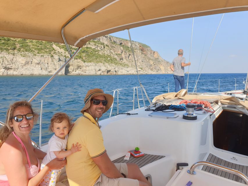 Lisbon: Champagne Sailing Tours - Christ the King and the wide Tagus
