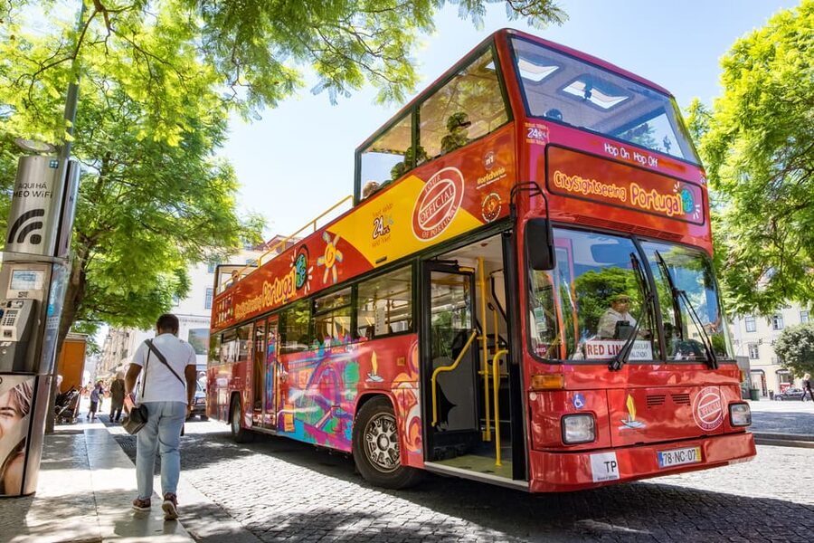 Lisbon: City Sightseeing Hop-On Hop-Off Bus Tour - Red Route: the best introduction to Lisbon