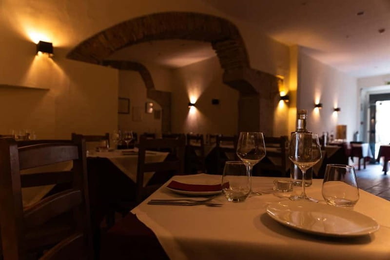 Lisbon: Dinner with Fado Show with the Rising Stars of Fado - Who will enjoy this Fado dinner most?