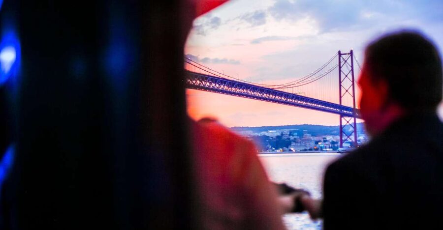 Lisbon: Disco Night Cruise with DJ and Open Bar - A Lisbon night out that starts with the river