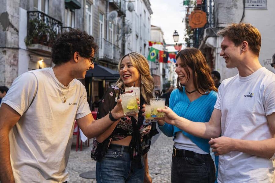 Lisbon: Drunken History Walking Tour with Included Drinks - Largo do Carmo starts the night with a useful reset