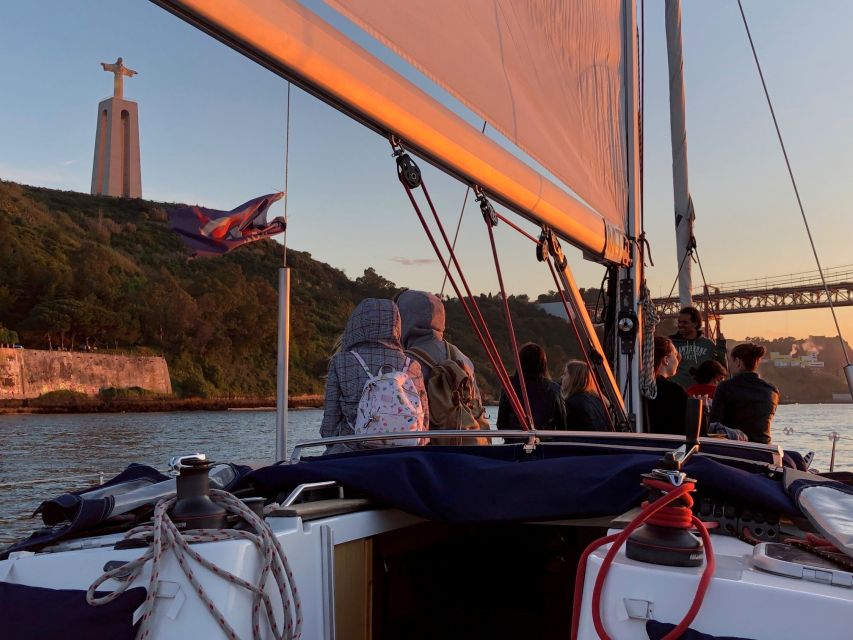 Lisbon: Enjoy a Sunset or Night Tagus River Sailboat Cruise - Boarding in Belém and choosing your departure