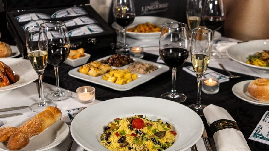 Lisbon: Erotic Cabaret Show and Dinner - Is The Lingerie Restaurant worth booking?