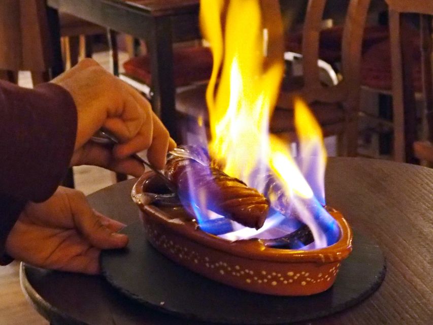 Lisbon: Evening Local Food Crawl with Drink Pairings - Who will enjoy this evening most?