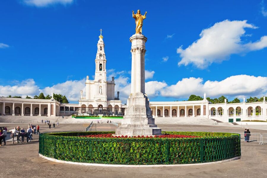 Lisbon: Fátima & The Shepherd Children Home Self-Guided Tour - Why Fátima works well as a day trip from Lisbon