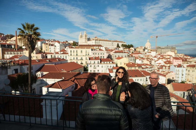Lisbon: Food Tasting Tour by Tuk Tuk with 2 Stops - Graça supplies the best pause for city views