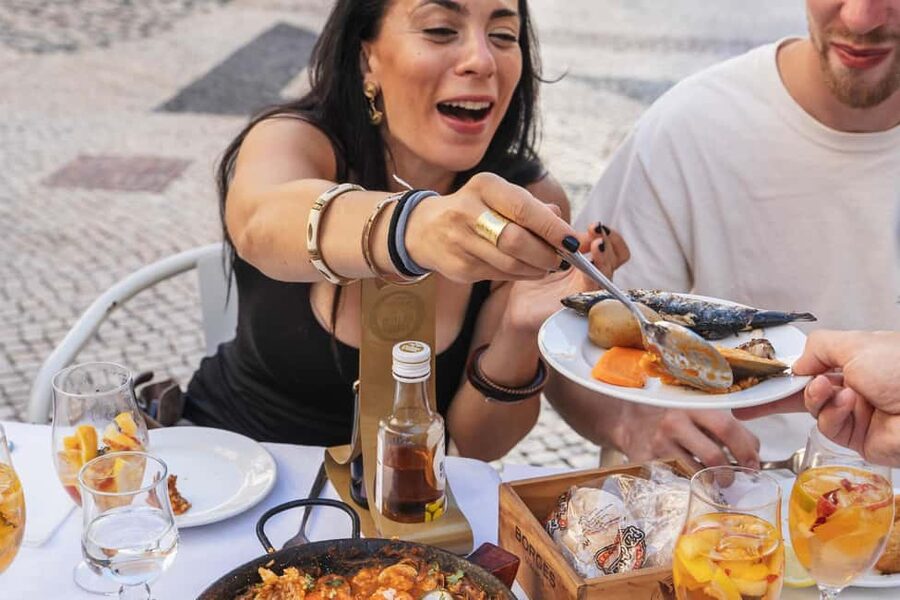 Lisbon: Food Tour with Local Tastings and Drinks - Alfama and the final sweet course