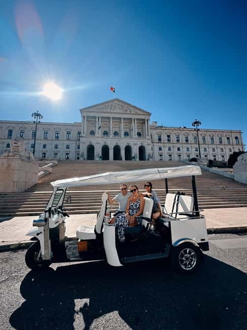 Lisbon: From East to West Private Tour in a Tuk Tuk - Why a tuk tuk works so well in Lisbon