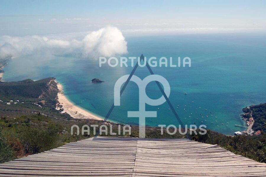Lisbon Getaway: Private Arrábida Wine & Food Tour - Lunch is flexible, but you pay separately