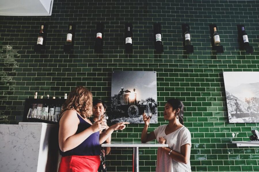 Lisbon: Guided Port Wine Tasting Apéritif/Digestif - What happens during the one-hour tasting