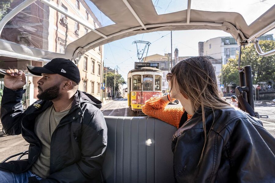 Lisbon: Guided Tuk-Tuk Tour Along the Historic Tram Line 28 - What the guides add to the ride
