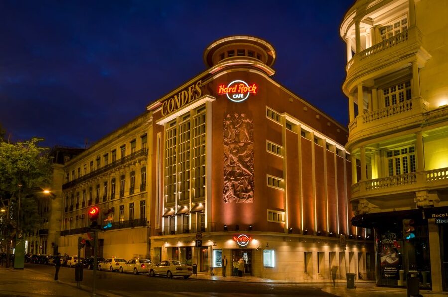 Lisbon: Hard Rock Cafe Experience - Entering Hard Rock Cafe Lisboa on Avenida da Liberdade