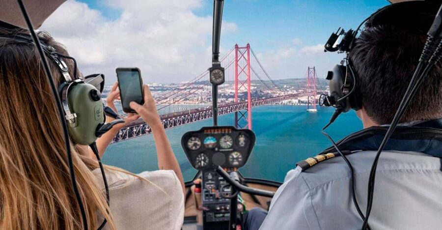 Lisbon: Helicopter Ride, Boat Trip, & Old Town Walking Tour - Baixa, Alfama, and Praça do Comércio