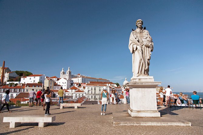 Lisbon Highlights - Private Tour with Van and Local Guide - Why a private van works well in Lisbon