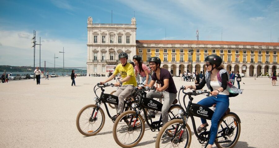Lisbon: Hills, Alfama, and Mouraria Tour by Electric Bike - Following the route toward Alfama